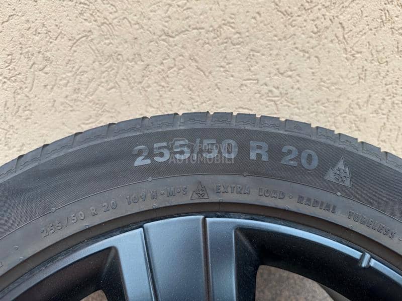 Continental 255/50 R20 Zimska