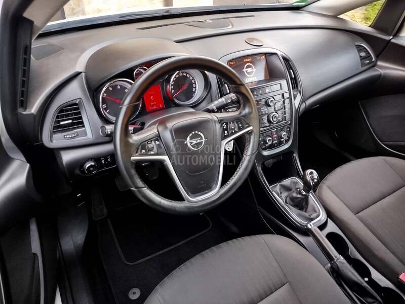 Opel Astra J 1.3CDTI-bez.pliv.zam