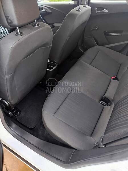Opel Astra J 1.3CDTI-bez.pliv.zam