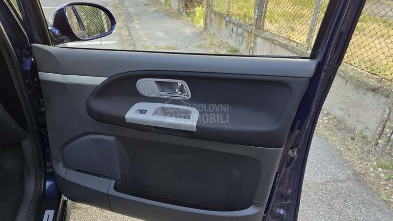 Volkswagen Sharan 2.0 TDI FREESTYLE