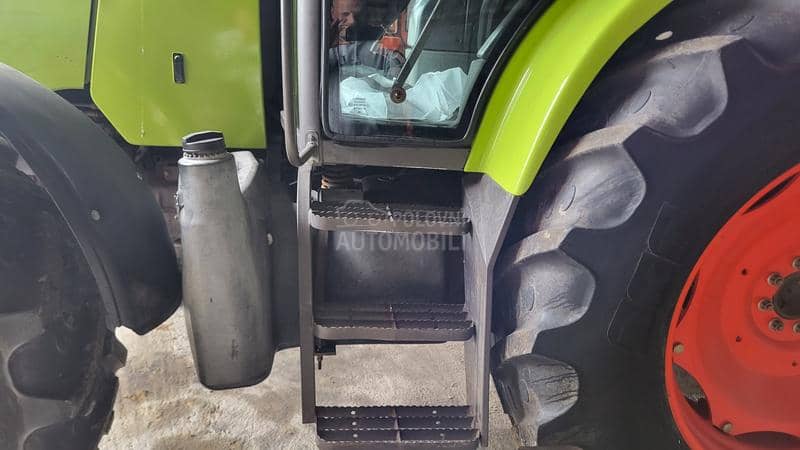 Claas ares 557