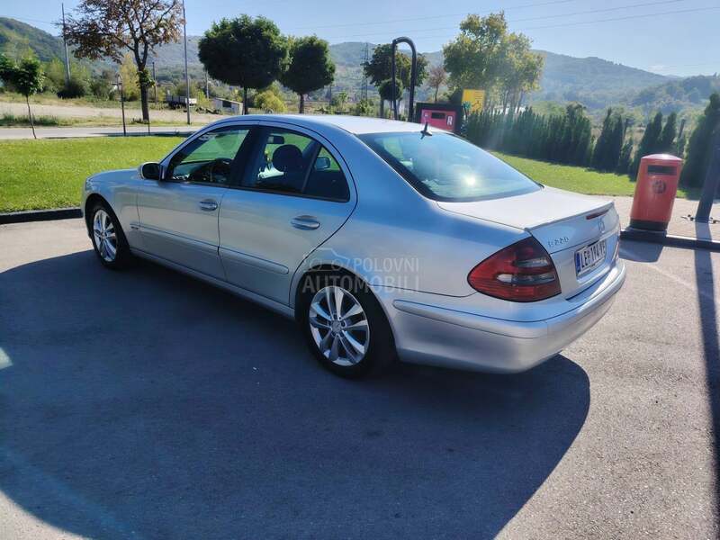 Mercedes Benz E 220 