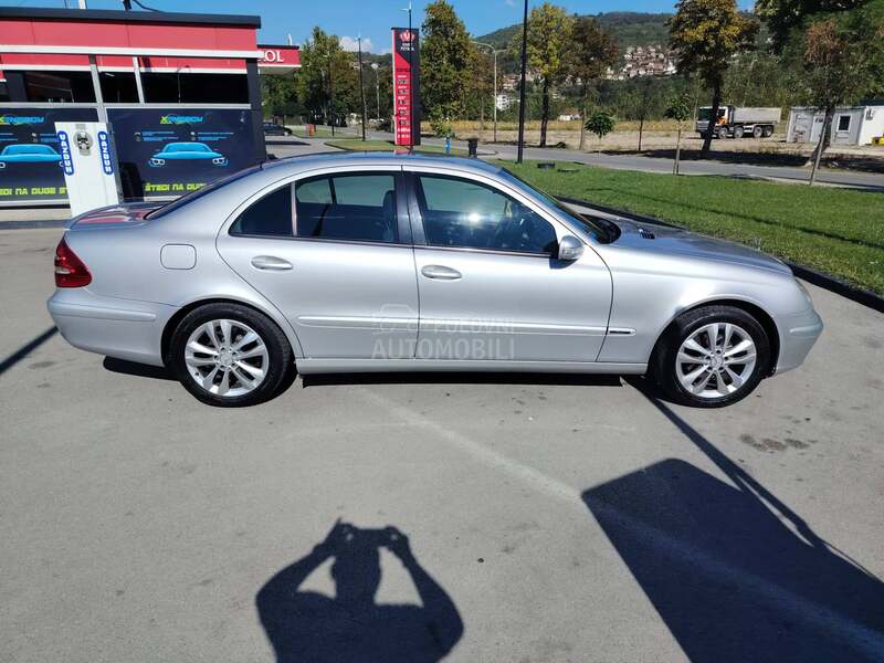 Mercedes Benz E 220 