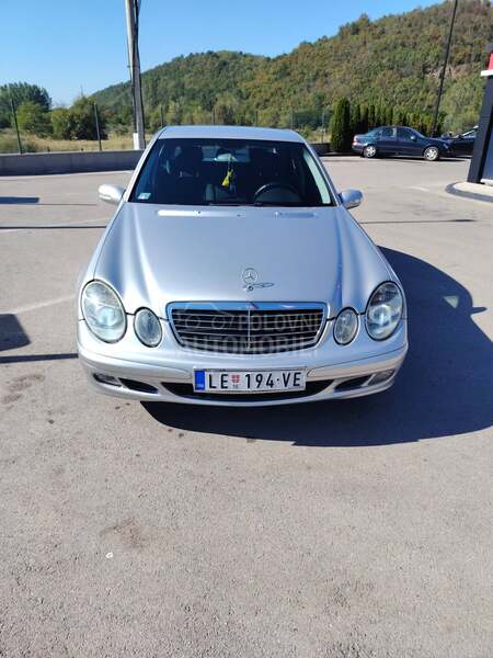 Mercedes Benz E 220 