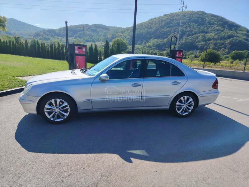 Mercedes Benz E 220 
