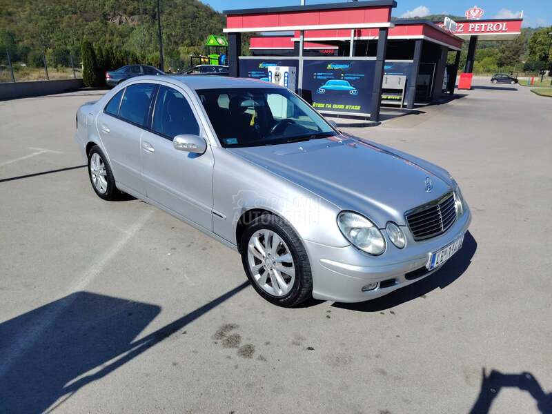 Mercedes Benz E 220 