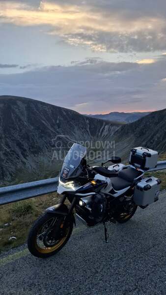 CFMOTO 800mt EXPLORER