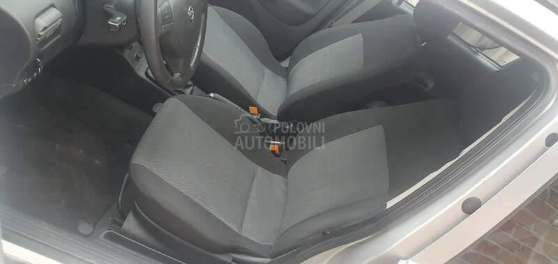Opel Corsa C 1.2 16v
