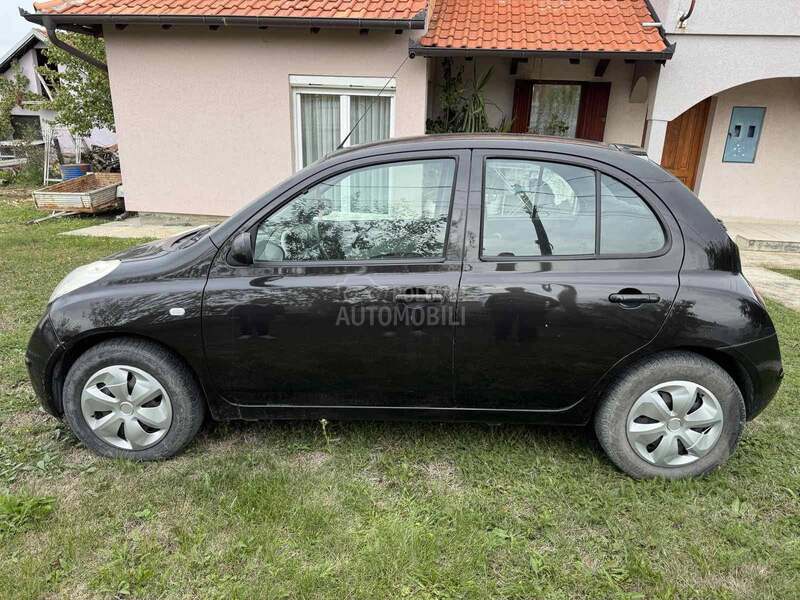 Nissan Micra 