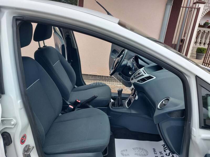 Ford Festiva 1.6
