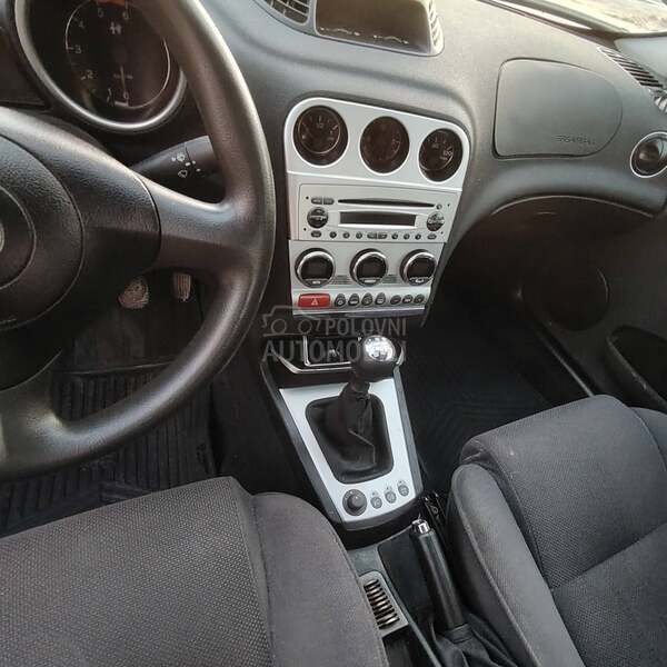 Alfa Romeo 156 