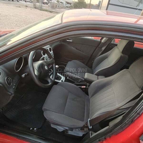 Alfa Romeo 156 