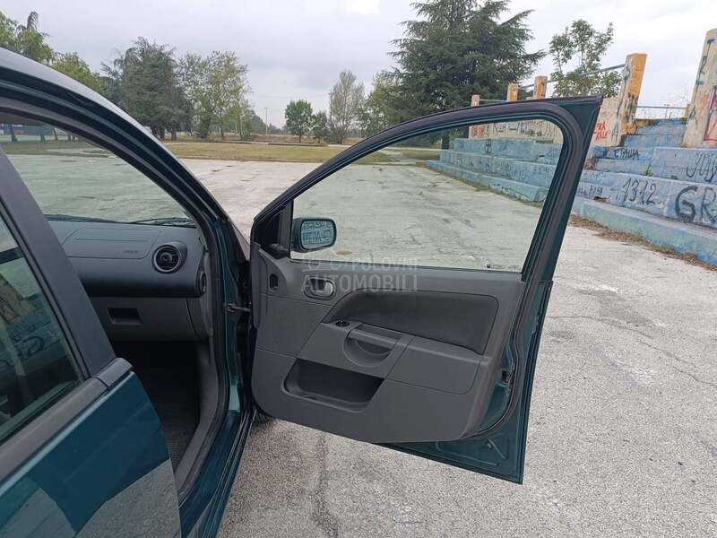 Ford Fiesta 1.4 b