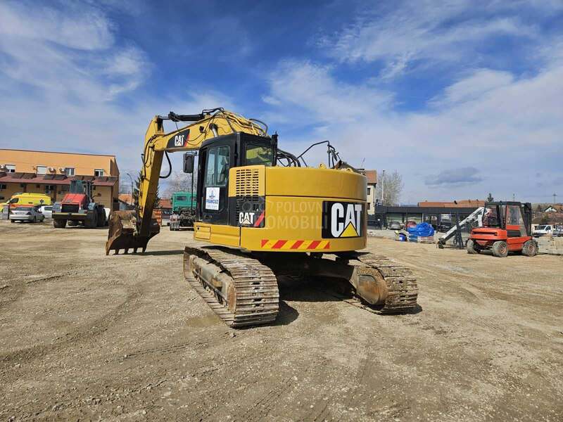 CAT 321D