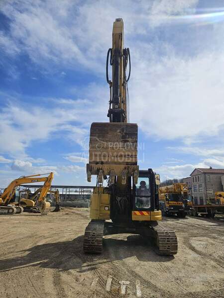 CAT 321D