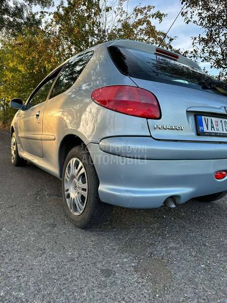 Peugeot 206 1.6