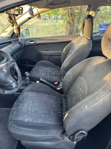 Peugeot 206 1.6