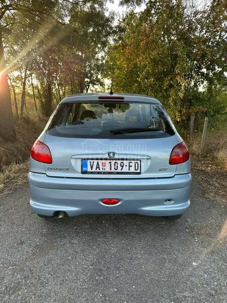 Peugeot 206 1.6