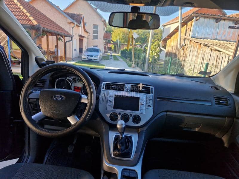 Ford Kuga 2.0 4x4 T.E.K  R.E.G