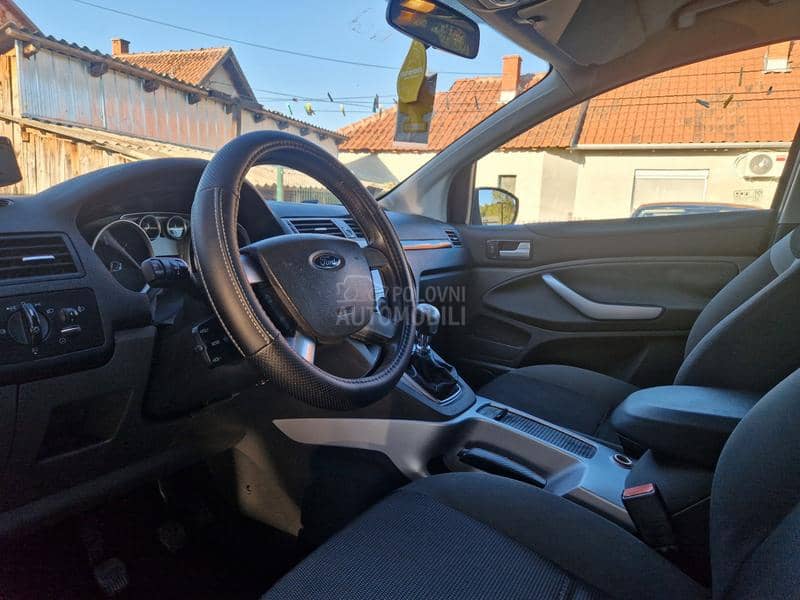 Ford Kuga 2.0 4x4 T.E.K  R.E.G