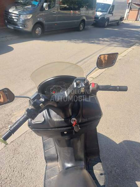 Suzuki Burgman