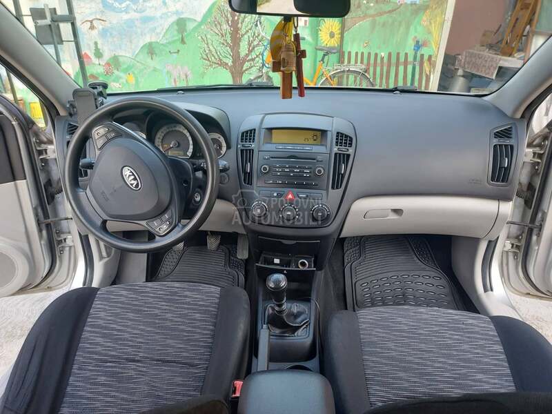 Kia cee`d 