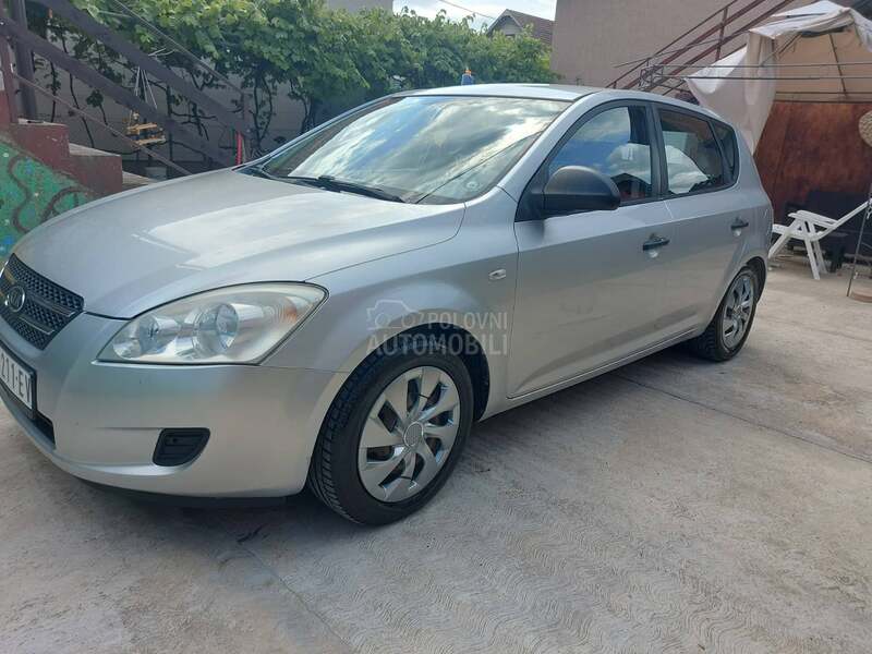 Kia cee`d 