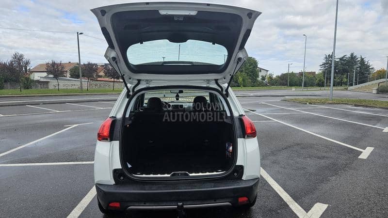 Peugeot 2008 Puretech Allure