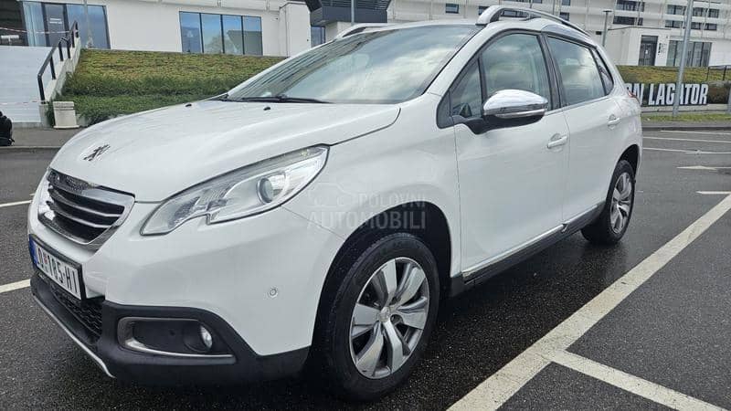 Peugeot 2008 Puretech Allure