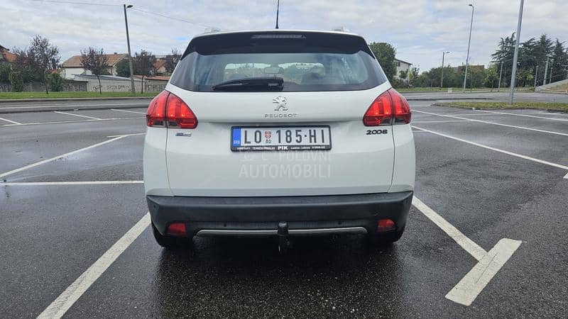 Peugeot 2008 Puretech Allure