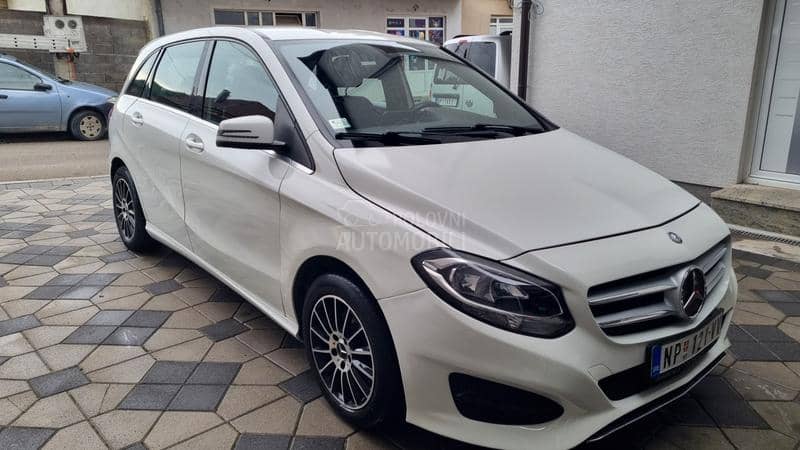 Mercedes Benz B 180 
