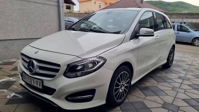 Mercedes Benz B 180 