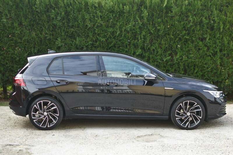 Volkswagen Golf 8 1.0 TSI/STYLE/REG/