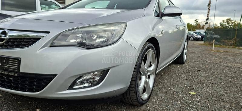 Opel Astra J 1.4 ENJOY NA VI EU5
