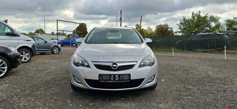 Opel Astra J 1.4 ENJOY NA VI EU5