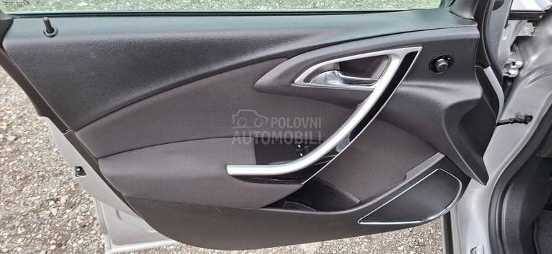 Opel Astra J 1.4 ENJOY NA VI EU5