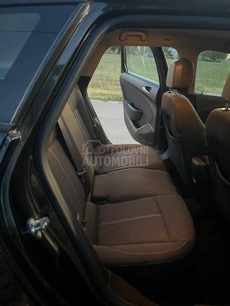 Opel Astra J 1.6 CDTI