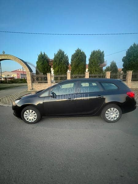 Opel Astra J 1.6 CDTI