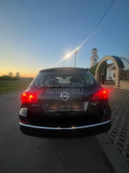 Opel Astra J 1.6 CDTI