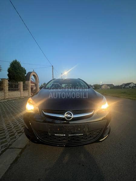 Opel Astra J 1.6 CDTI