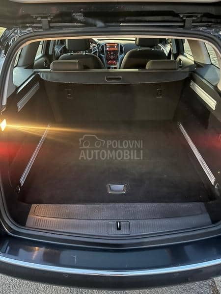 Opel Astra J 1.6 CDTI