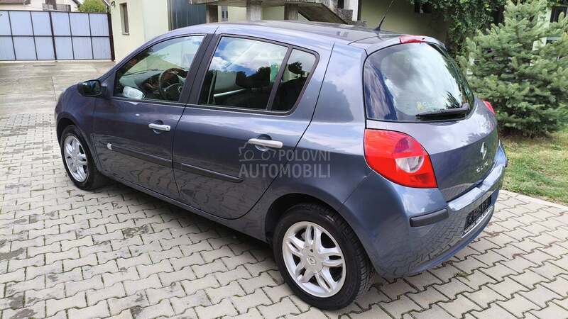 Renault Clio 1.6B.