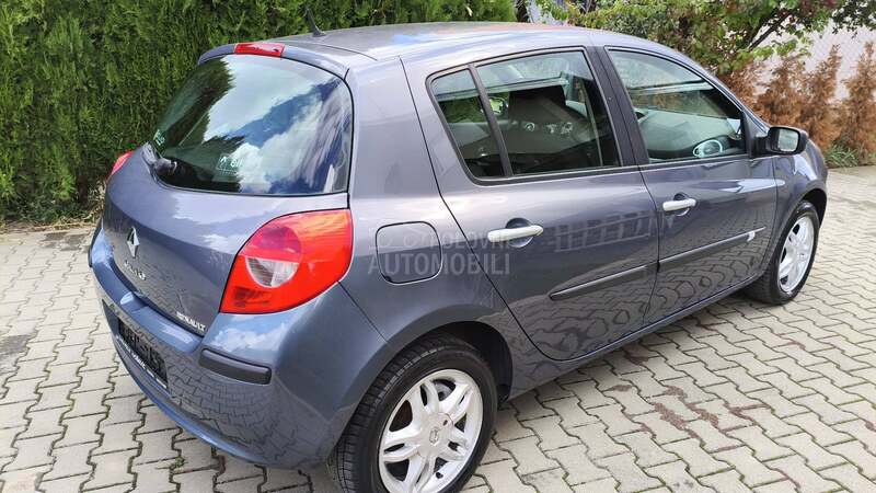Renault Clio 1.6B.