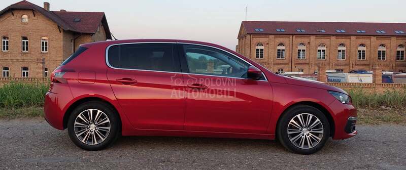 Peugeot 308 1.2 PureTech Allure