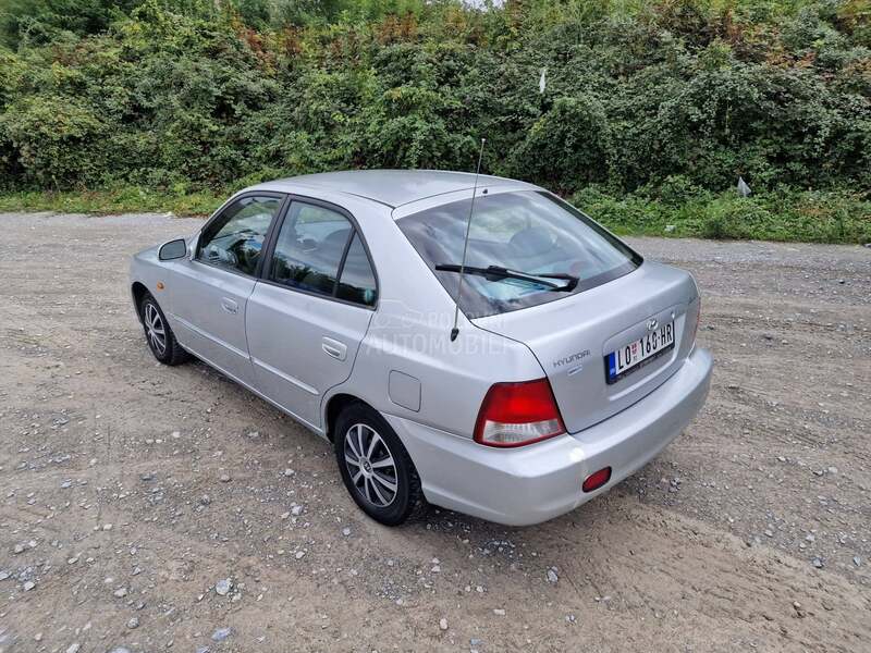 Hyundai Accent 