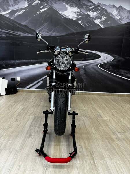 Honda CB 900F Hornet