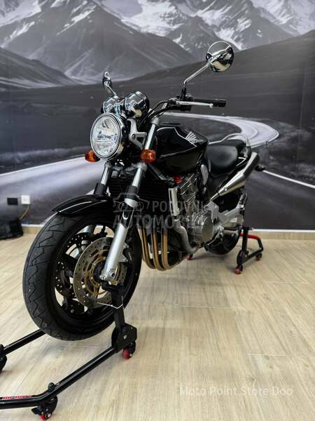Honda CB 900F Hornet