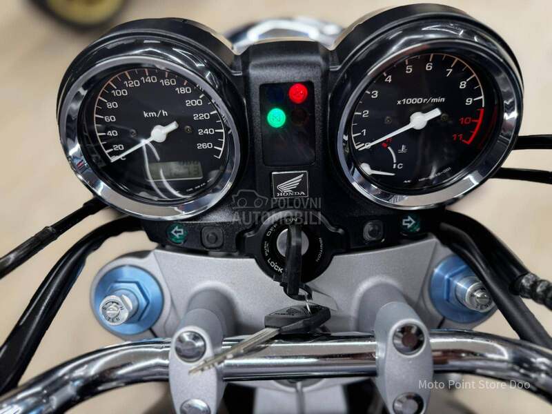 Honda CB 900F Hornet