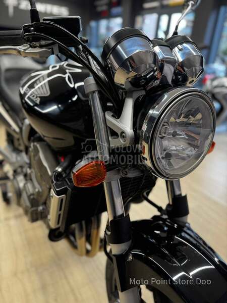Honda CB 900F Hornet