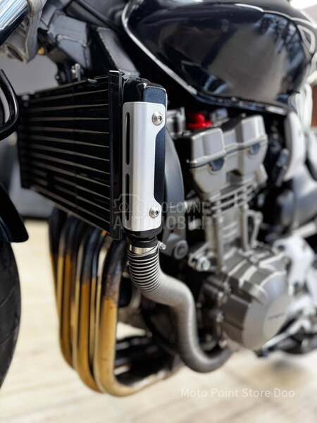 Honda CB 900F Hornet